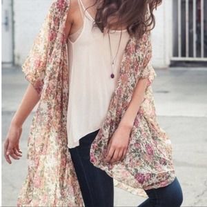 Brandy Melville Alexis Floral Chiffon Kimono Size S Made In Italy